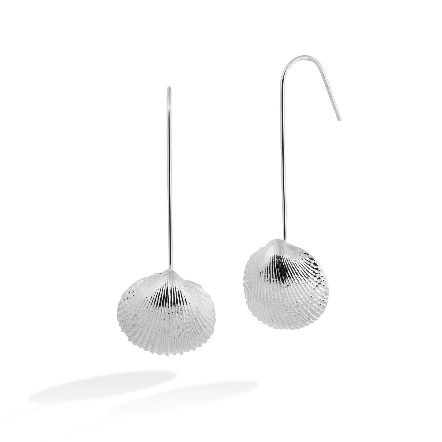 Brinco Concha Shell Anzol Longo